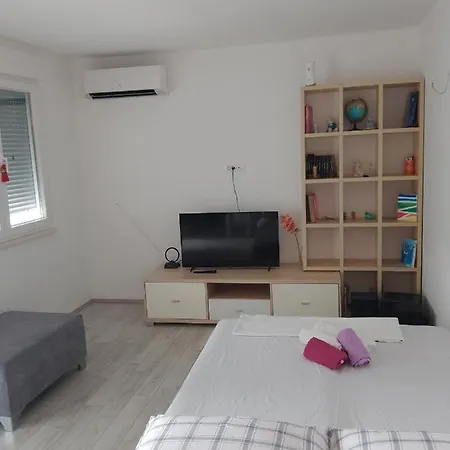 Lucija Apartmán *